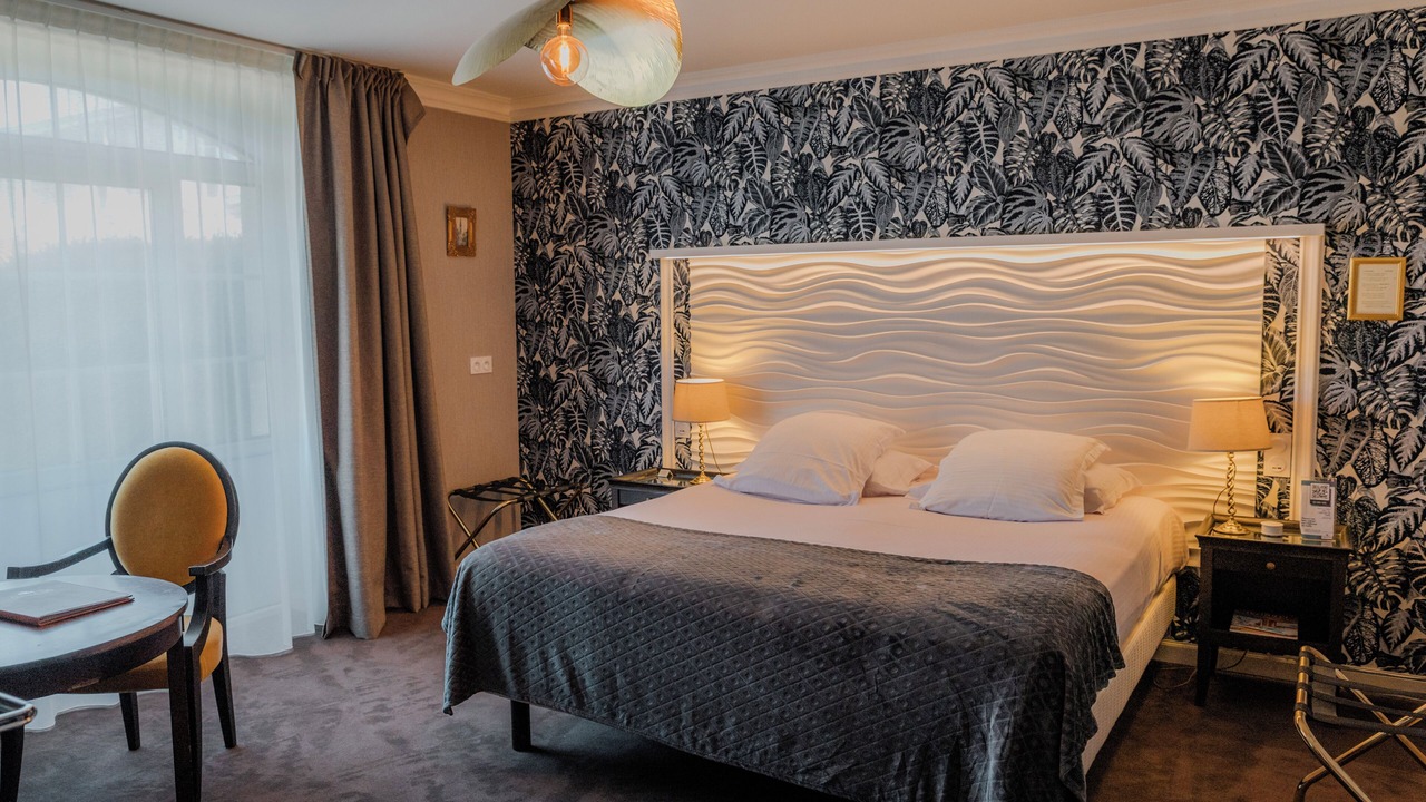 Photo of Bedroom in Sully