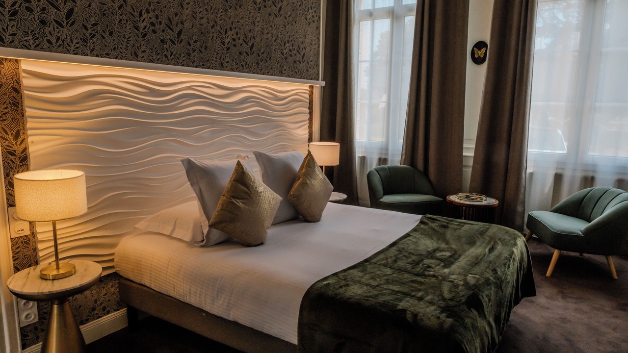 Photo of Bedroom in Sully