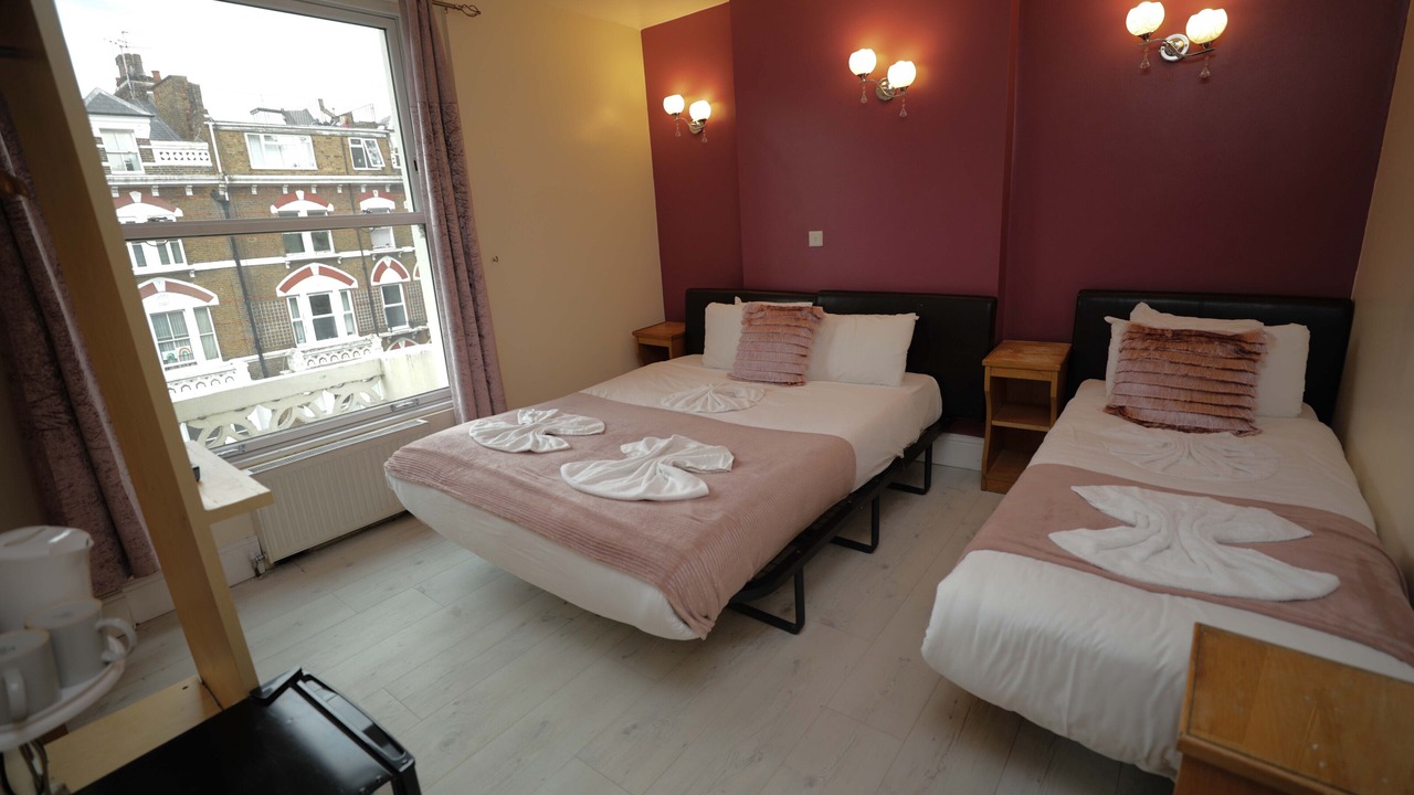 Photo of Others in Holland Park