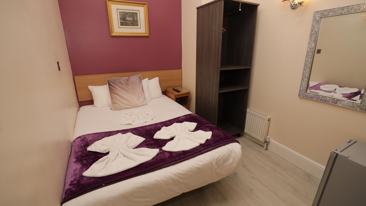 Photo of Others in Holland Park