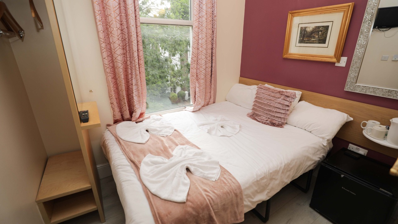 Photo of Others in Holland Park