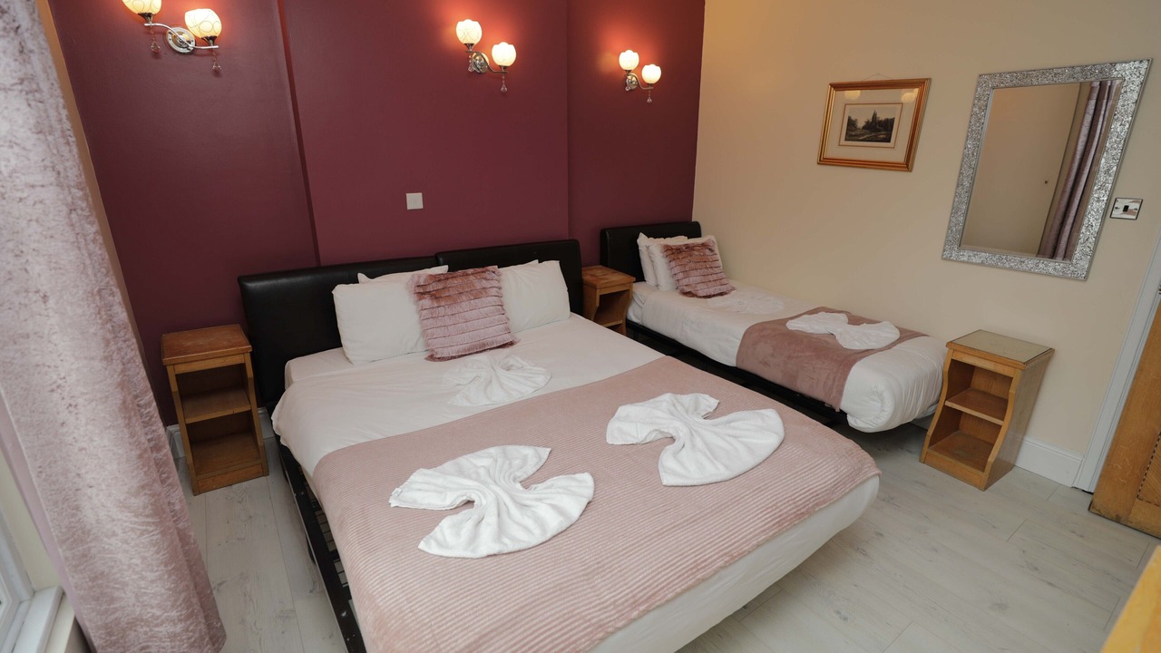 Photo of Others in Holland Park