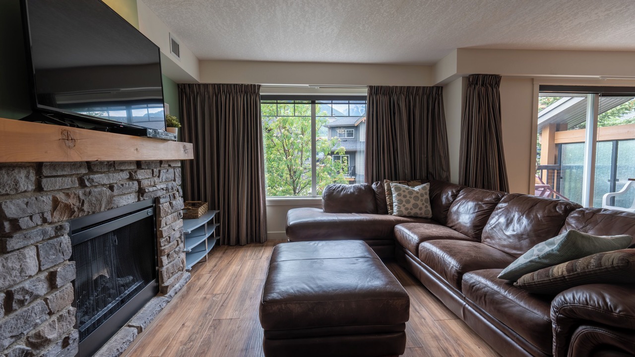 Photo of Livingroom in Copperstone Resort