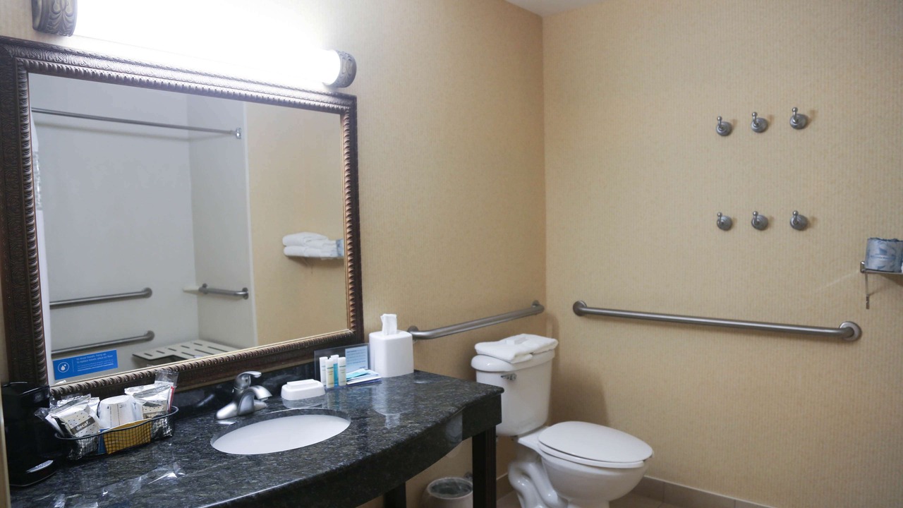 Photo of Bathroom in Morehead