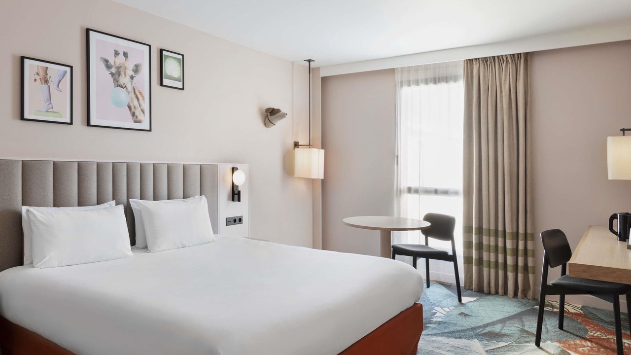 Photo of Bedroom in Saint-Leu