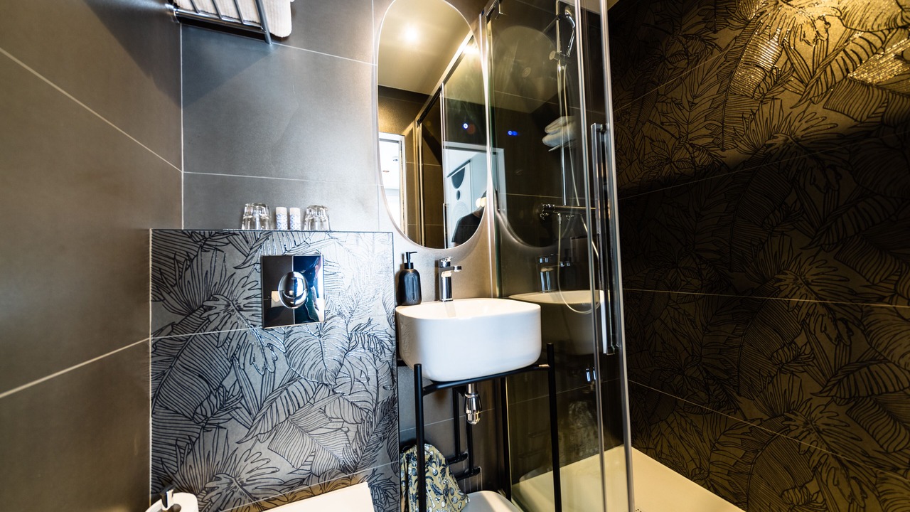 Photo of Bathroom in Quartier Vieux Marche-Cathedrale