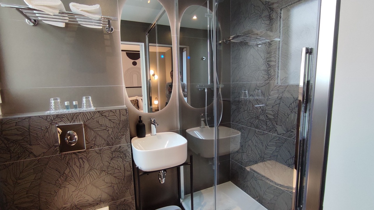 Photo of Bathroom in Quartier Vieux Marche-Cathedrale