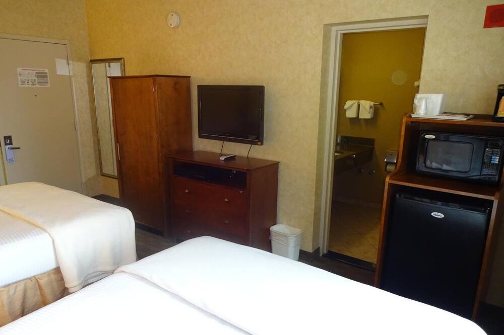 Photo of Bedroom in Soundview