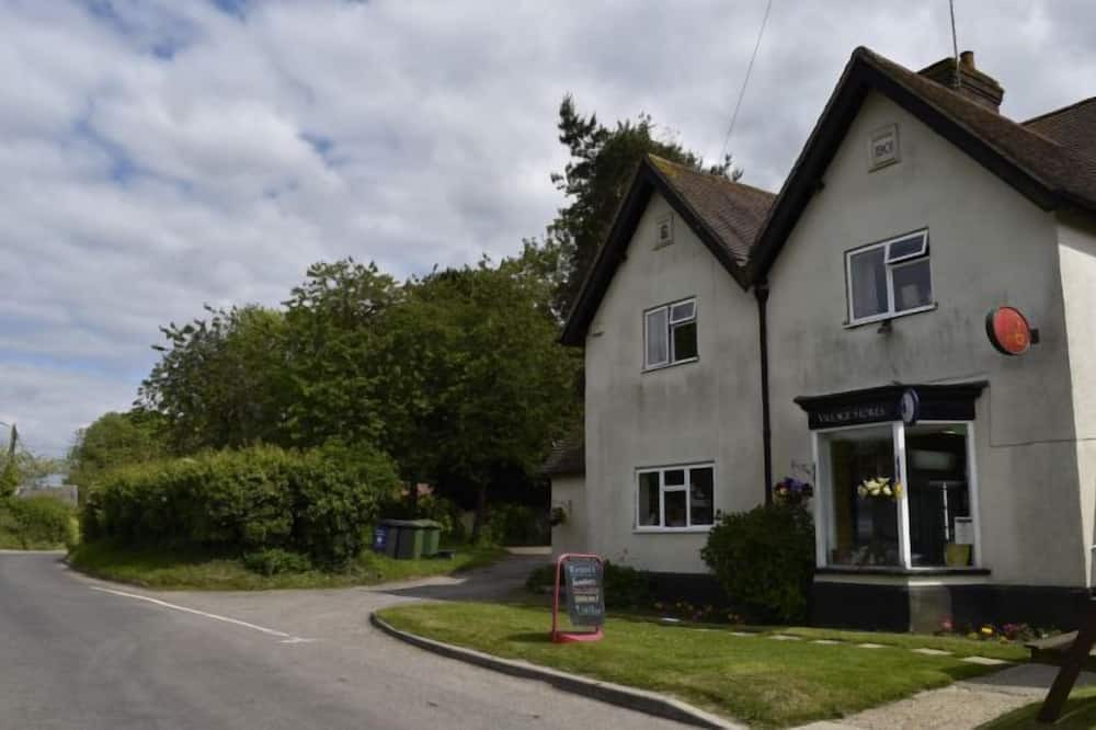 Photo of Outdoor in East Tisted