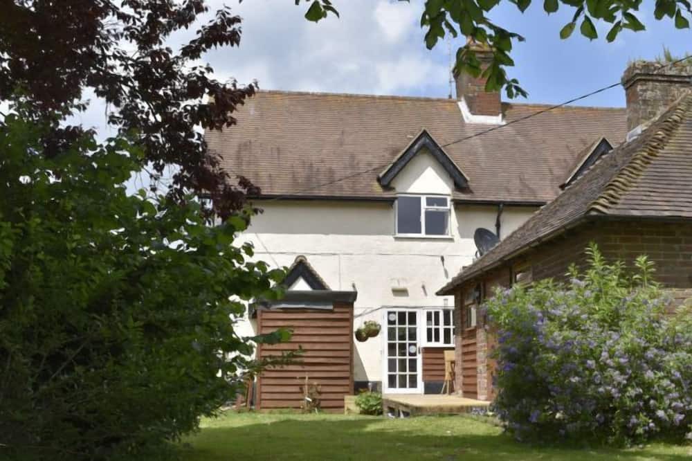 Photo of Outdoor in East Tisted