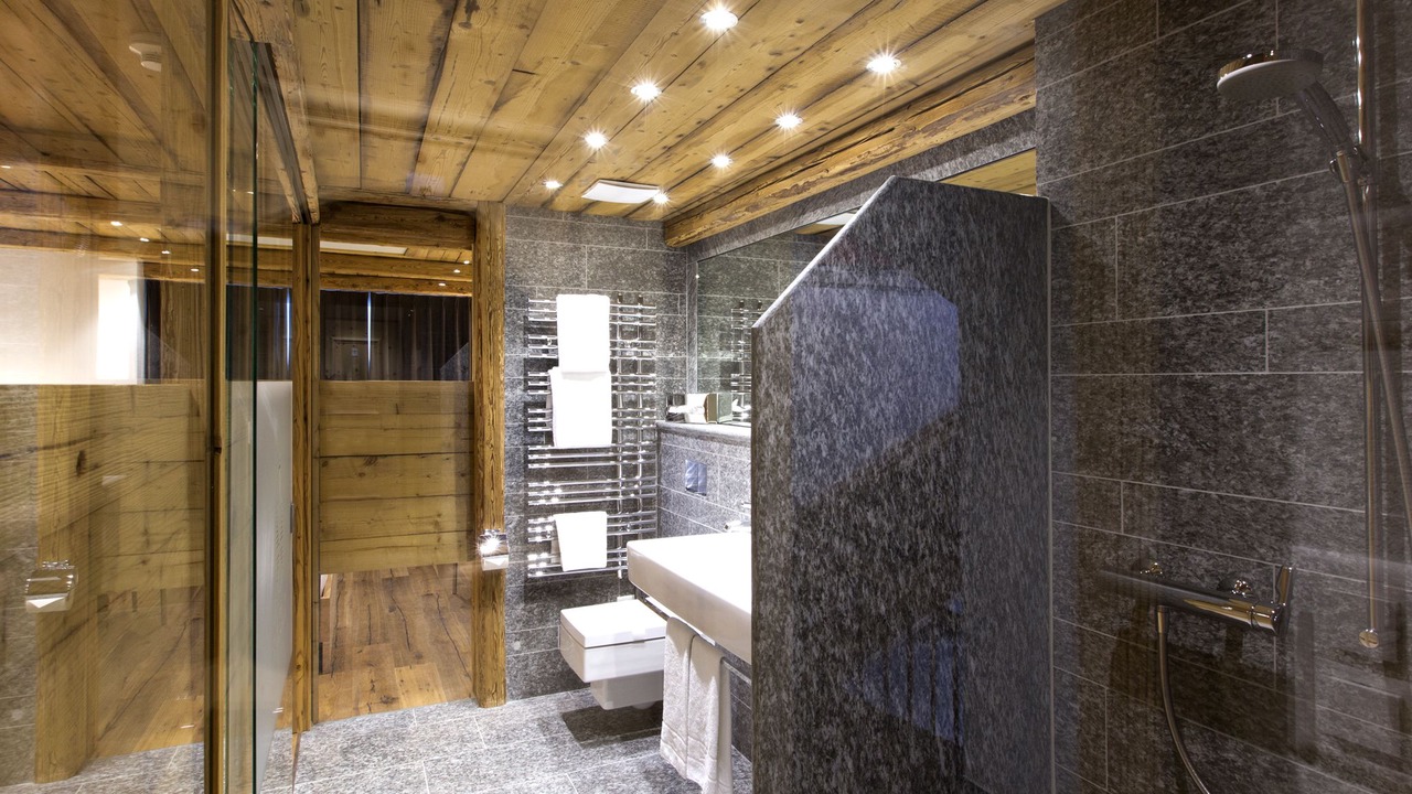 Photo of Bathroom in Zernez