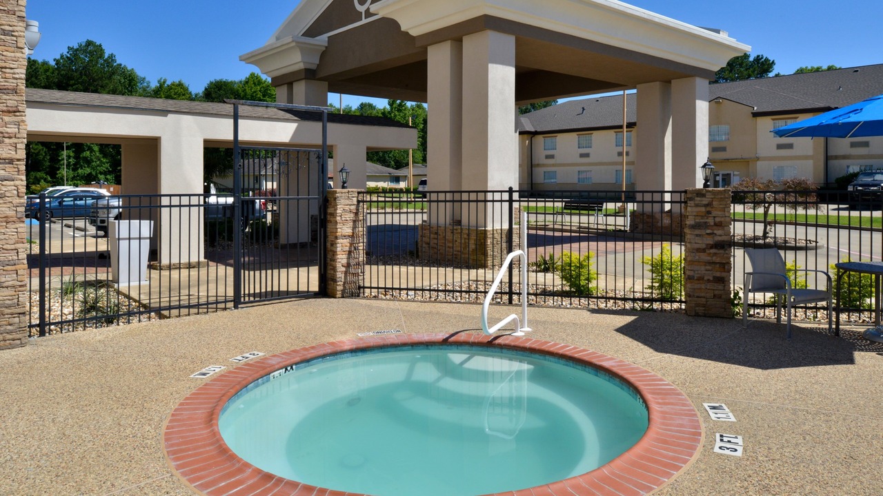 Photo of Outdoor in Carthage