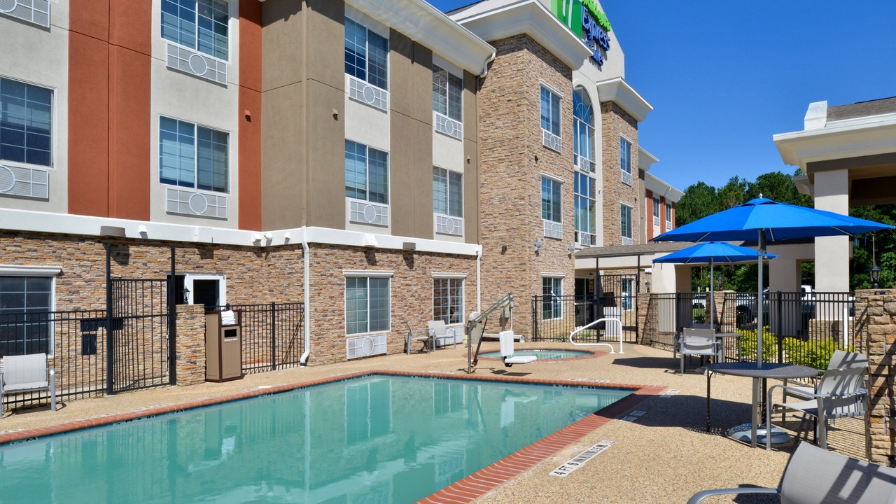 Photo of Outdoor in Carthage
