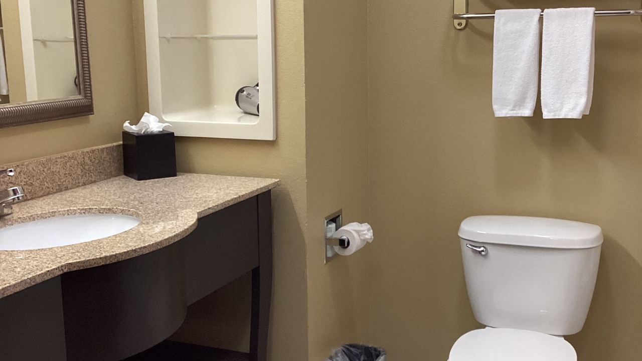 Photo of Bathroom in Ira
