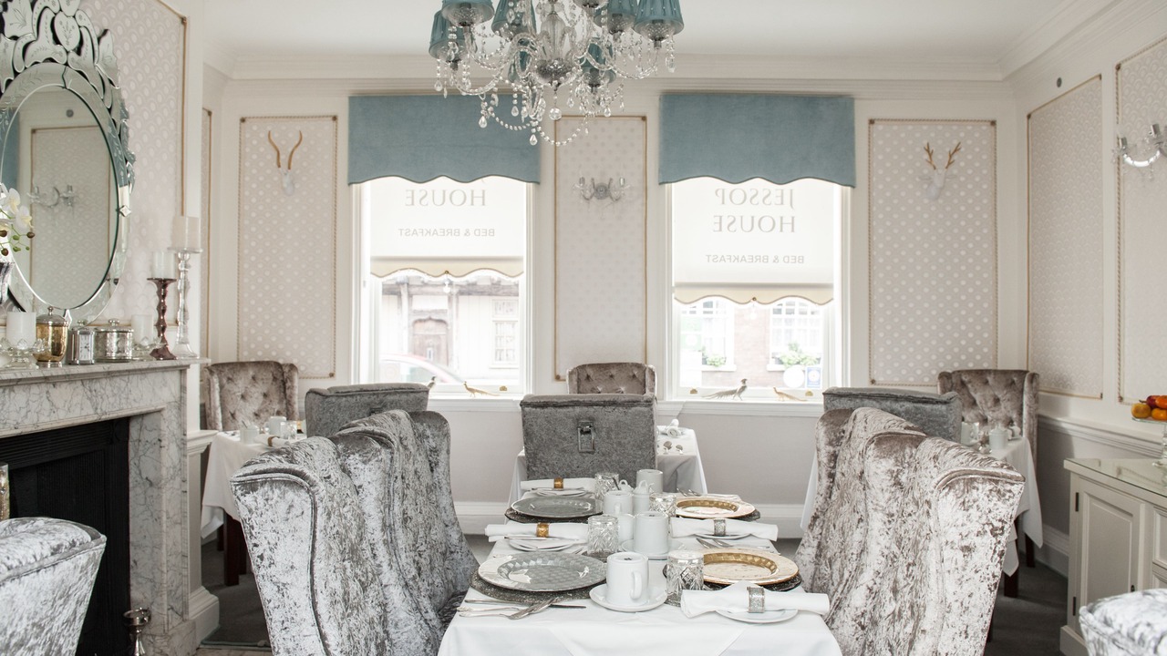 Photo of Livingroom in Tewkesbury