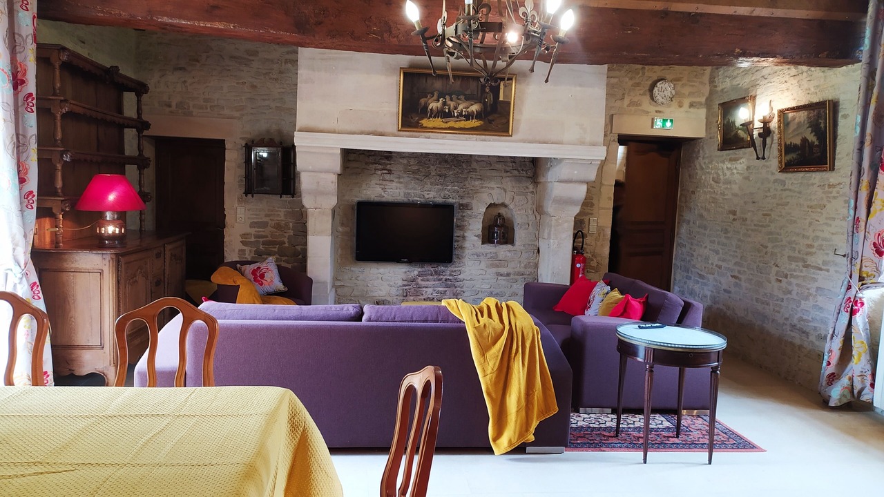 Photo of Others in Crepon