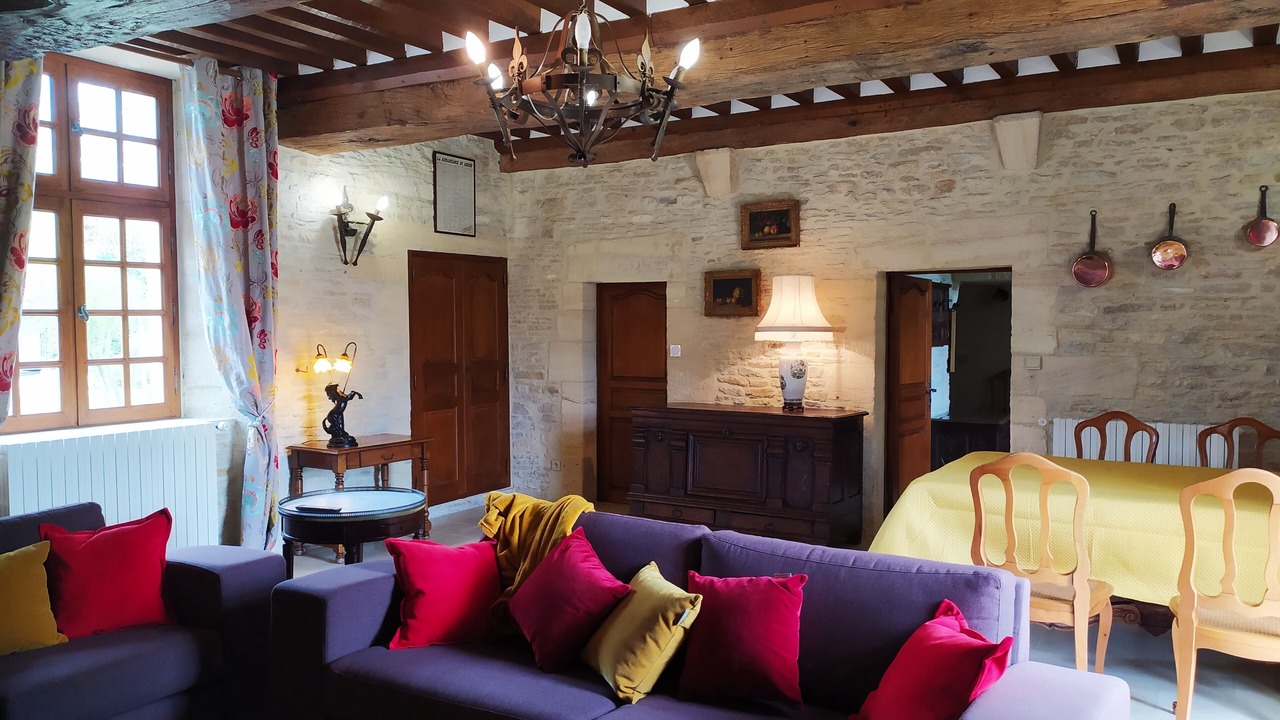 Photo of Others in Crepon