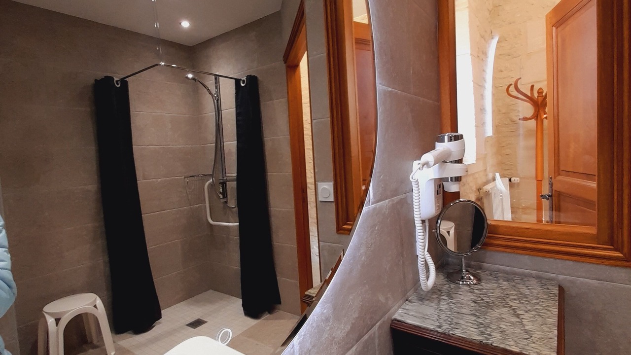 Photo of Others in Crepon