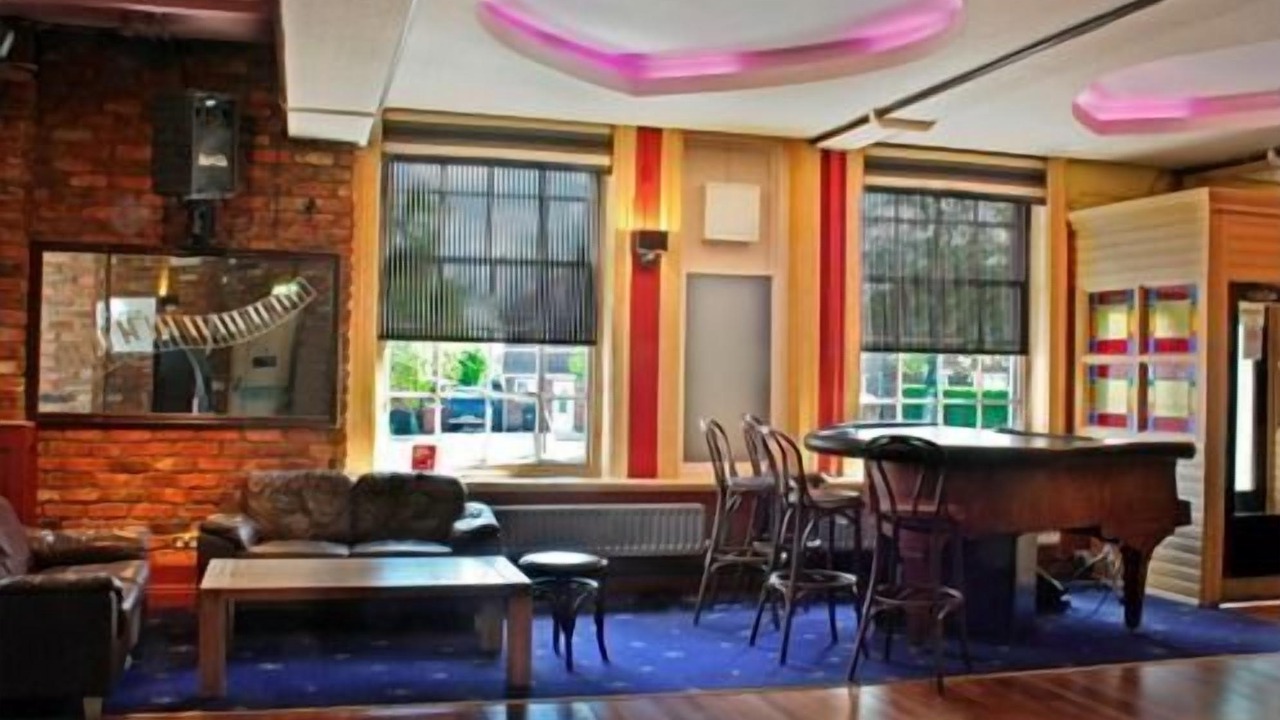 Photo of Others in Corby