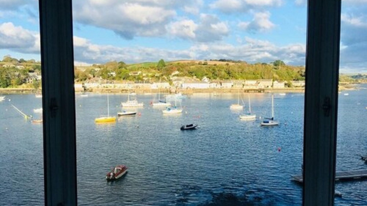 Photo of Bedroom in Mylor Churchtown