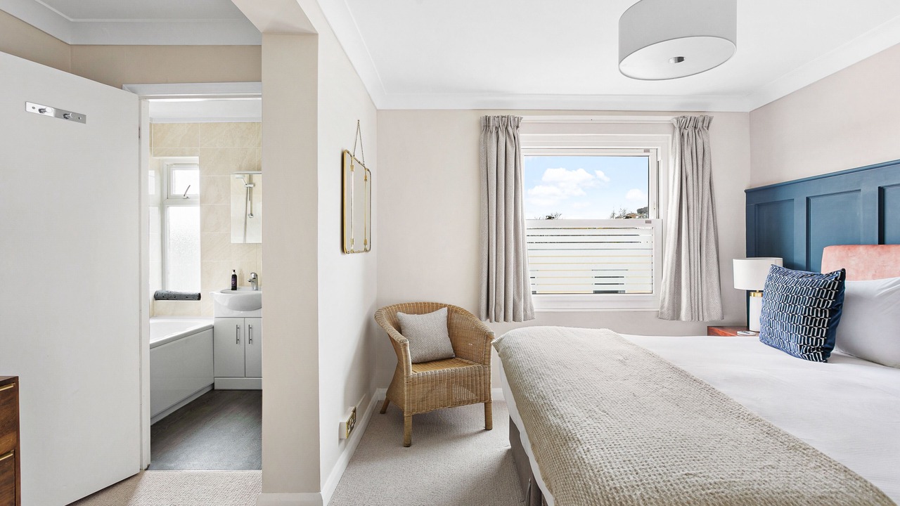 Photo of Bedroom in Torquay City Centre