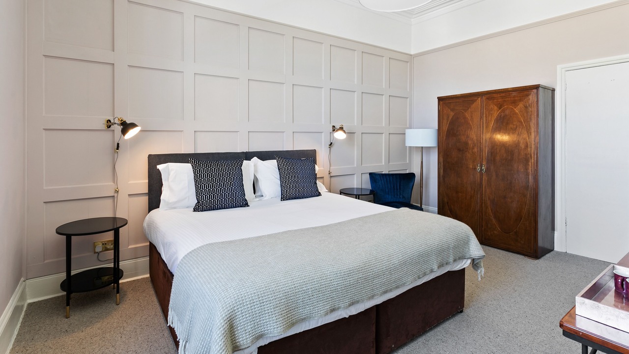 Photo of Bedroom in Torquay City Centre