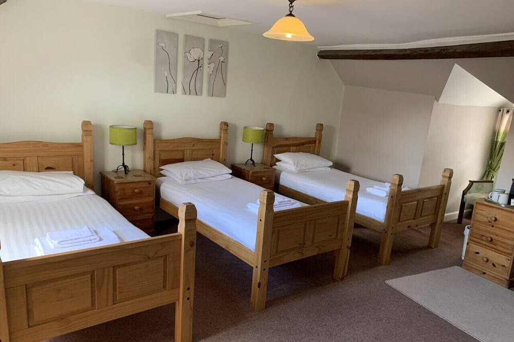 Photo of Bedroom in Bovey Tracey