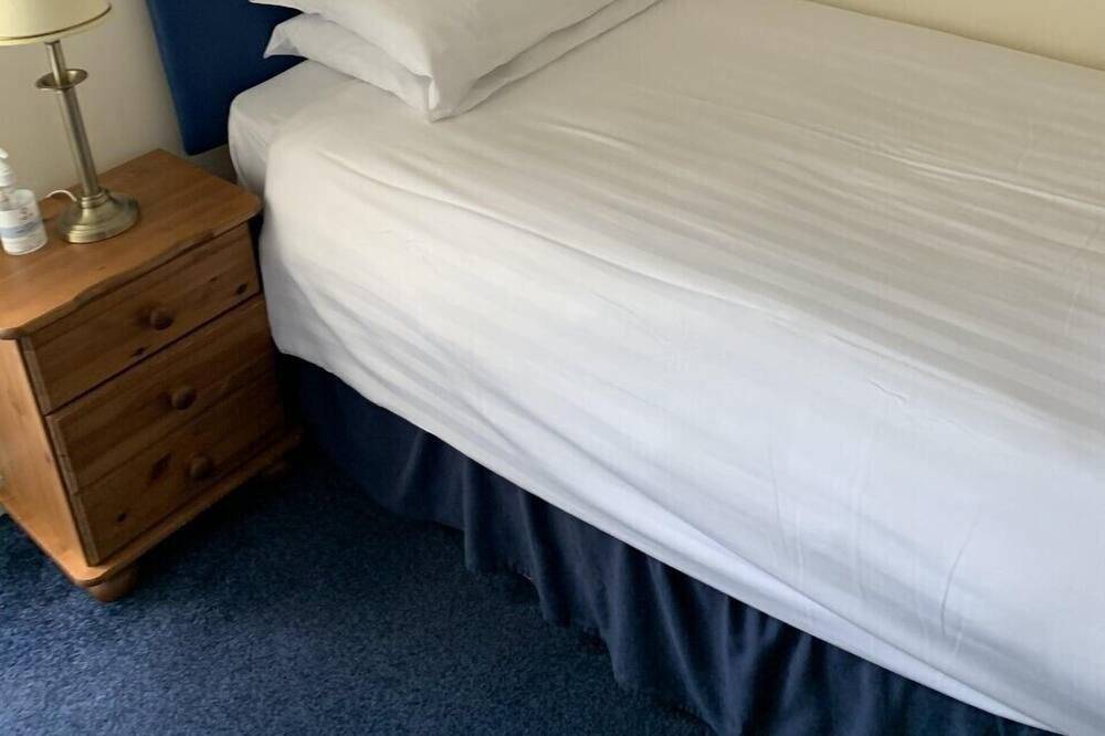 Photo of Bedroom in Bovey Tracey