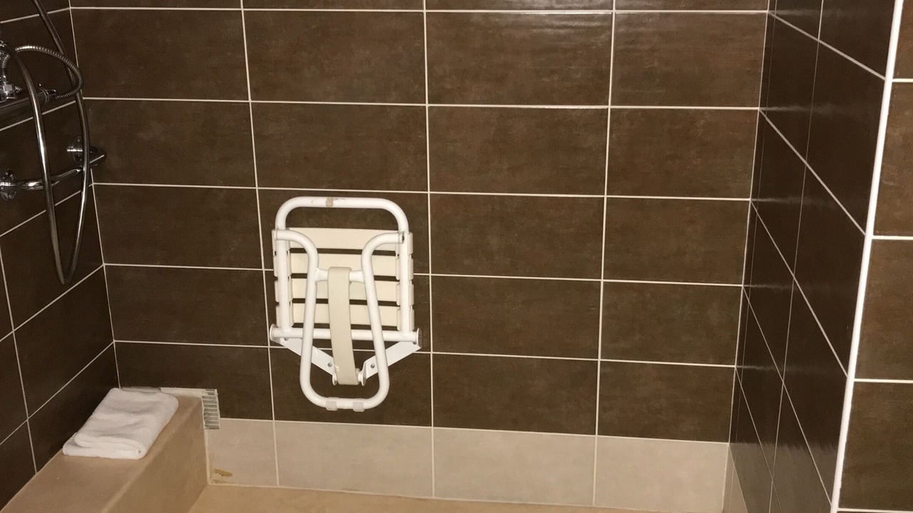 Photo of Bathroom in Rodez