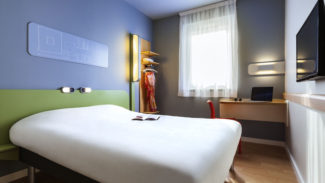 Photo of Bedroom in Limoges