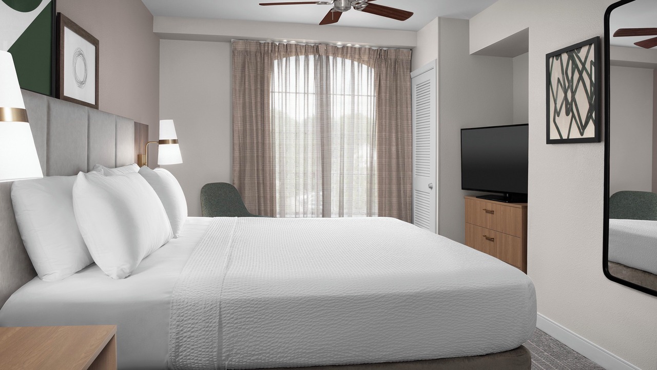 Photo of Bedroom in Arsenal Hill