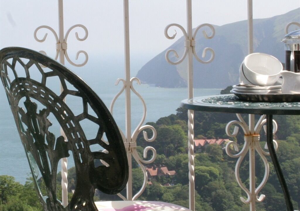 Photo of Patio Balcony in Lynton