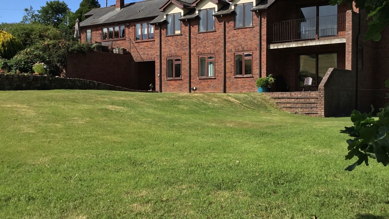 Photo of Outdoor in Kenn