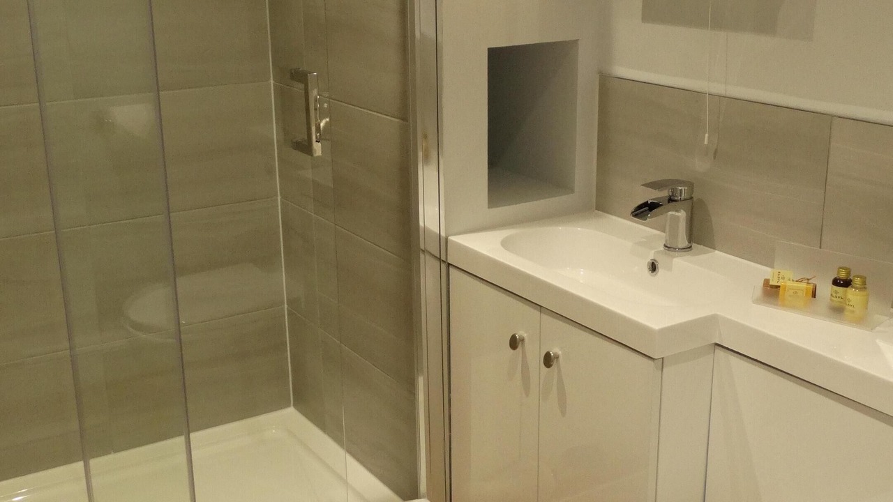 Photo of Bathroom in Ower