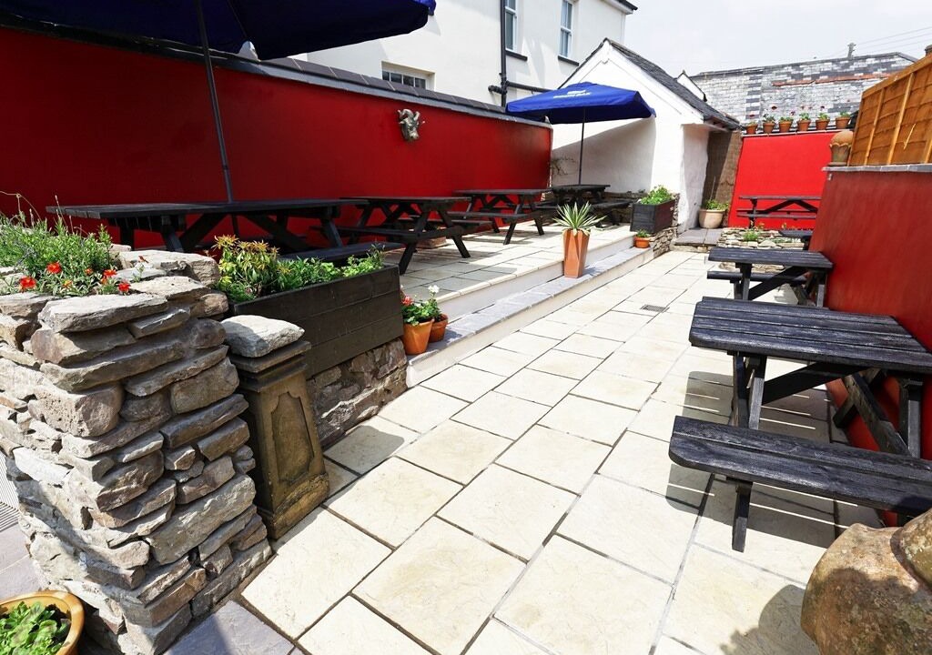 Photo of Others in Dolton