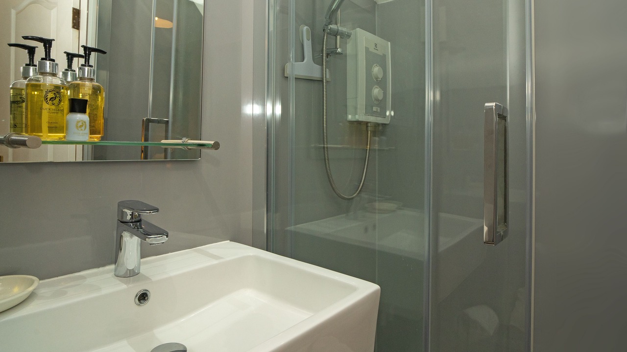 Photo of Bathroom in Dolton