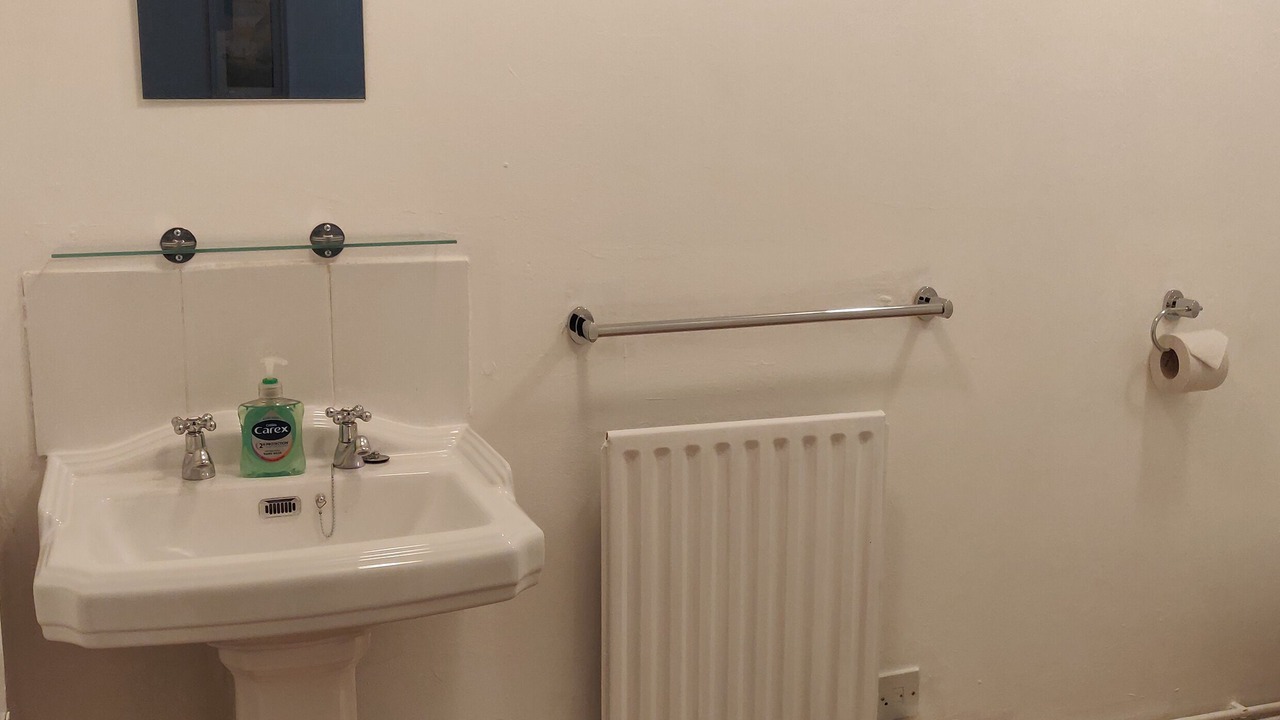 Photo of Bathroom in Much Wenlock