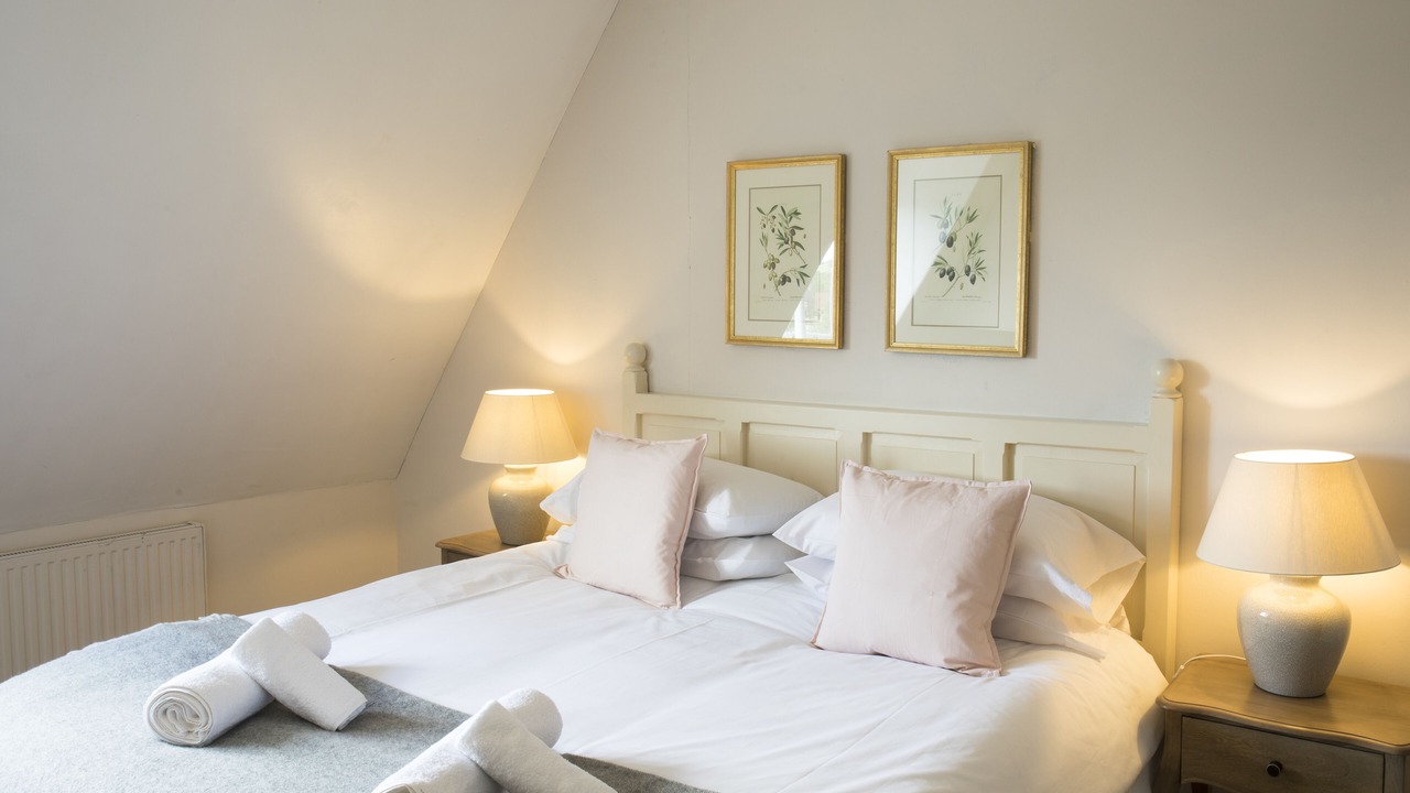 Photo of Bedroom in Melcombe Bingham