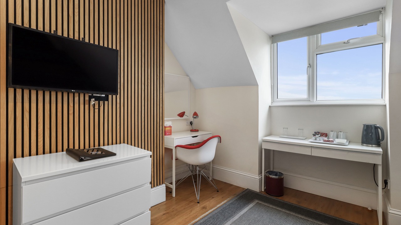 Photo of Bedroom in Eastbourne Seafront