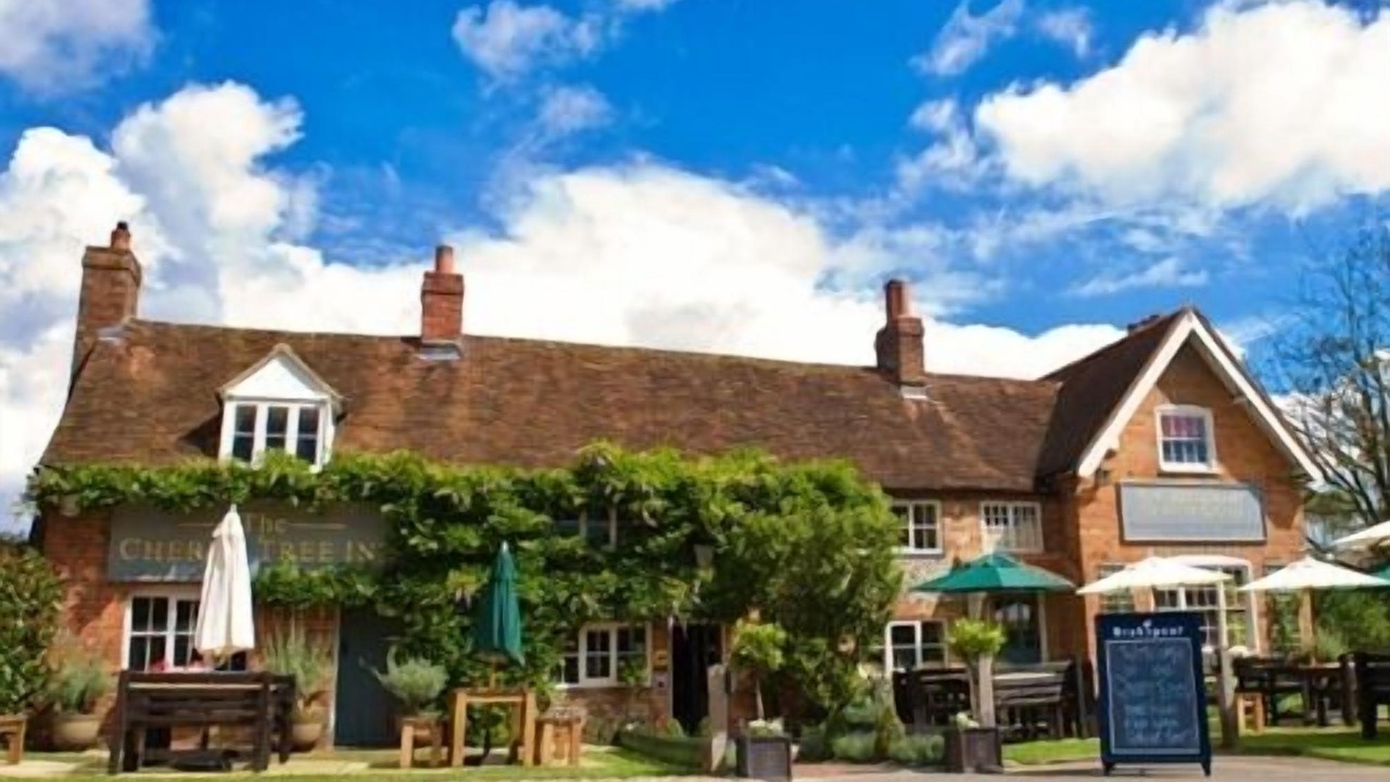 Photo of Buildings in Stoke Row