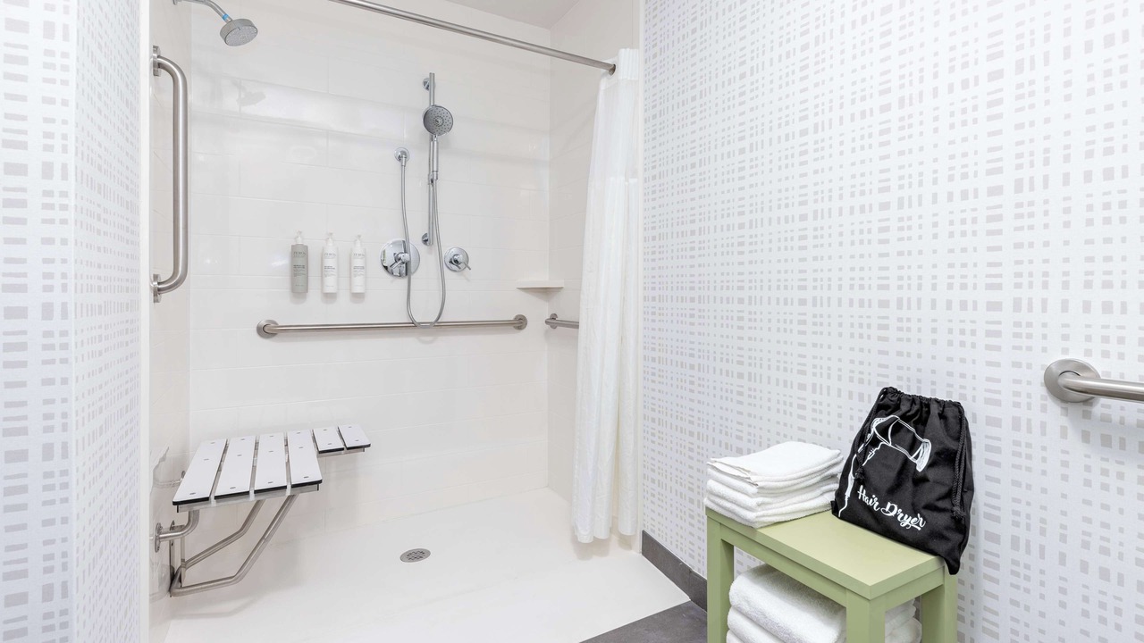 Photo of Bathroom in Clute