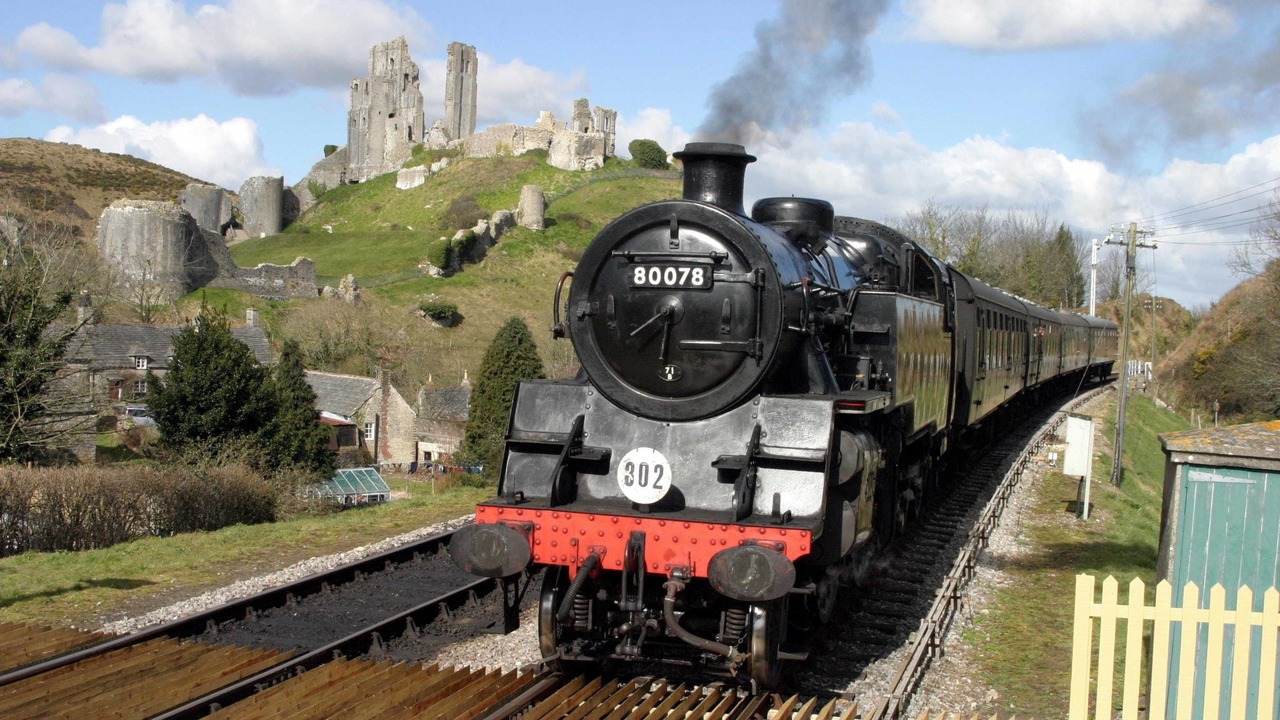 Photo of Others in Corfe Castle Village