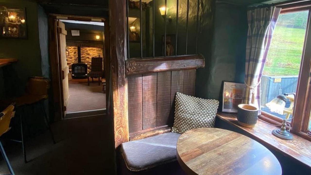 Photo of Livingroom in Tarr Steps