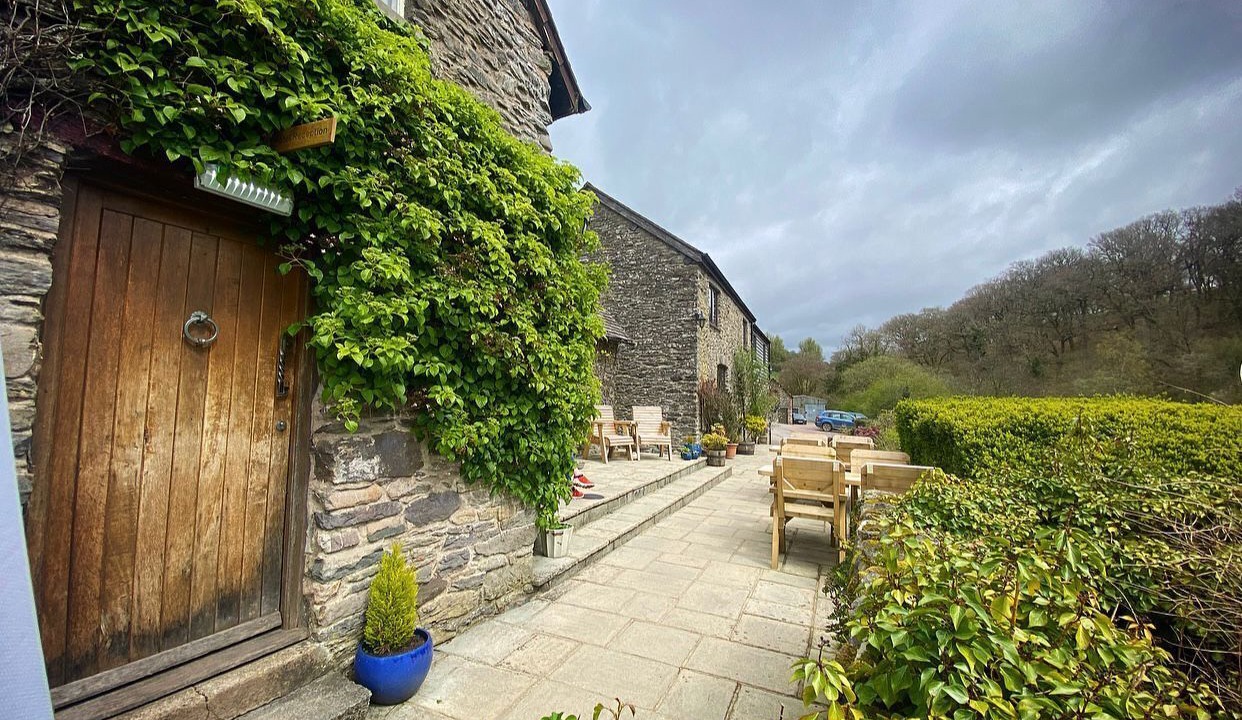 Photo of Patio Balcony in Tarr Steps