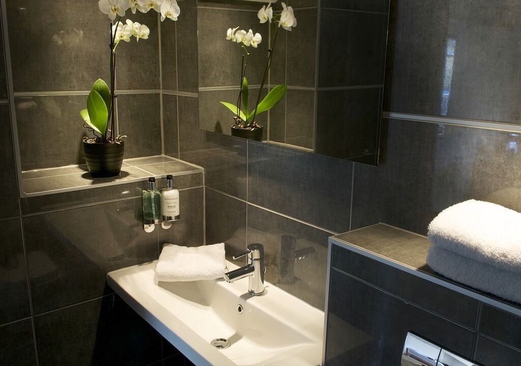 Photo of Bathroom in Nailsworth