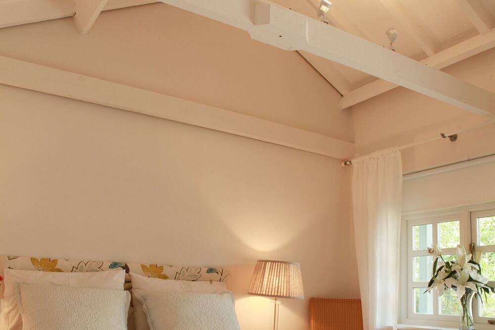 Photo of Others in Worth