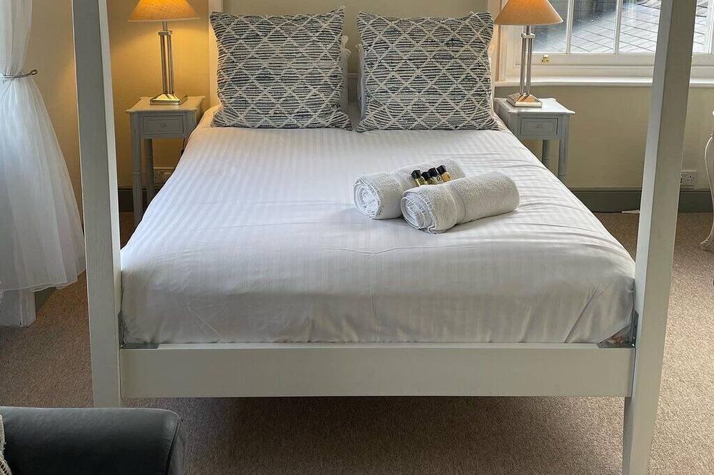 Photo of Others in Worth