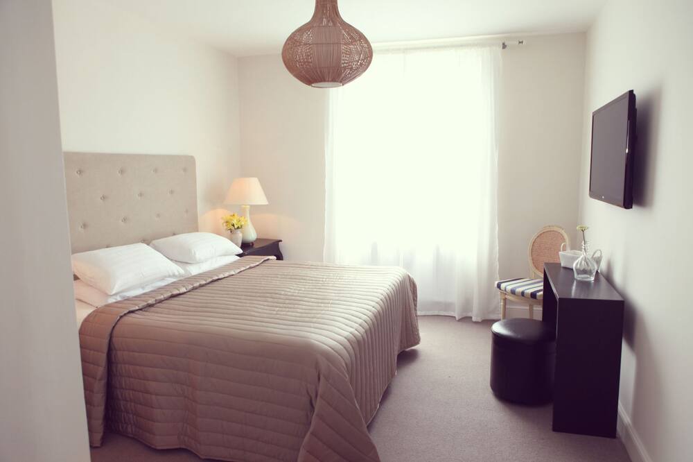 Photo of Others in Worth