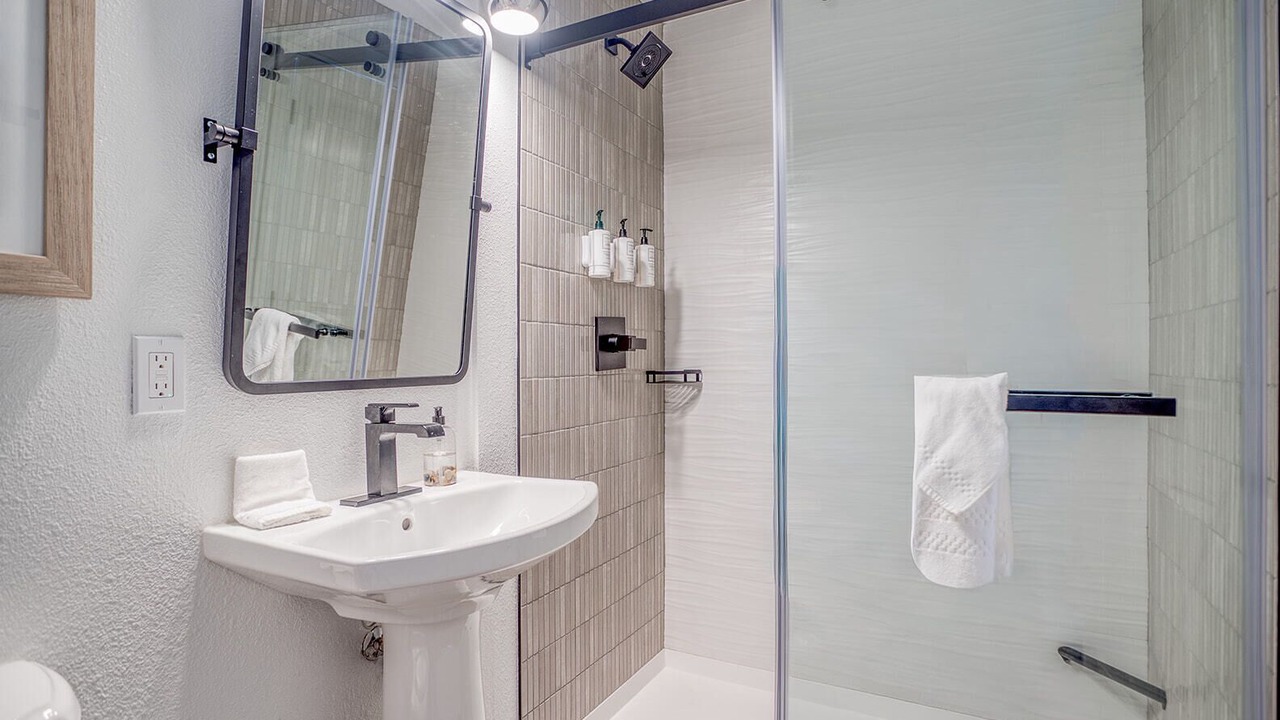 Photo of Others in Lincoln City