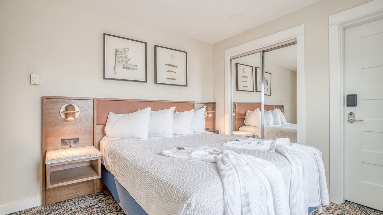 Photo of Bedroom in Lincoln City